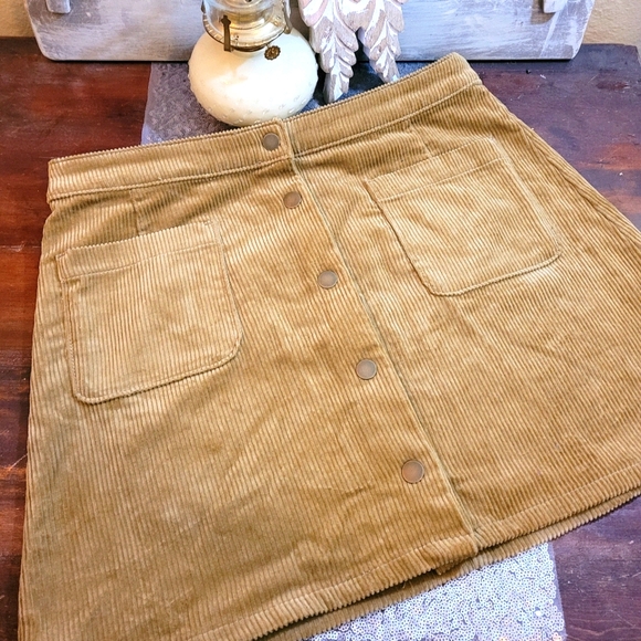Arizona corduroy mini skirt - Picture 1 of 3